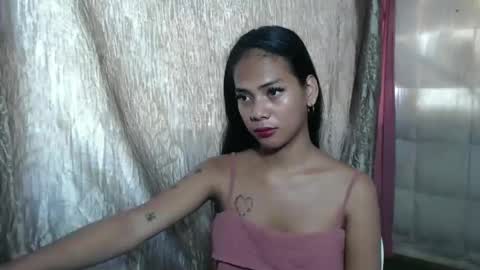 Snapshot of lovelycarmilla chatting on 04-24-26, 08:28 Carnilla online show from 04-24-26, 08:28