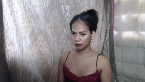 Snapshot of lovelycarmilla chatting on 05-08-26, 08:41 Carnilla online show from 05-08-26, 08:41