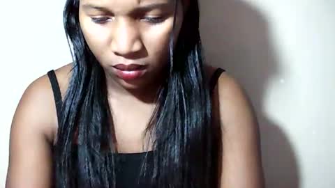 lovelylarra online show from 07-04-26, 09:04