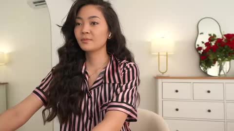 kim online show from 05-27-26, 10:12