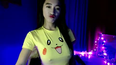 lovelypetite143 online show from 03-21-26, 04:28