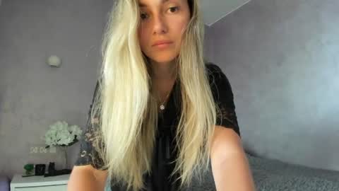 Lovely Rose online show from 04-29-26, 10:52