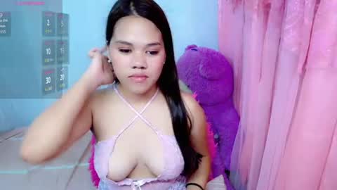 lovelyy_leah online show from 08-01-26, 11:53