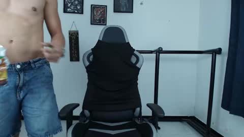 Snapshot of lover_fitnessboy chatting on 03-27-26, 01:55 kevin online show from 03-27-26, 01:55