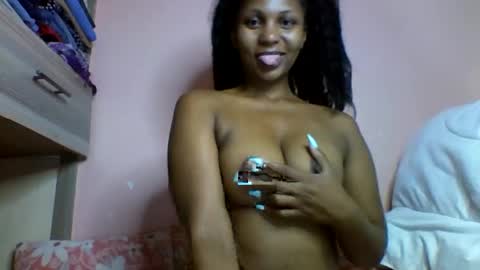 lovergal257 online show from 06-04-26, 07:47