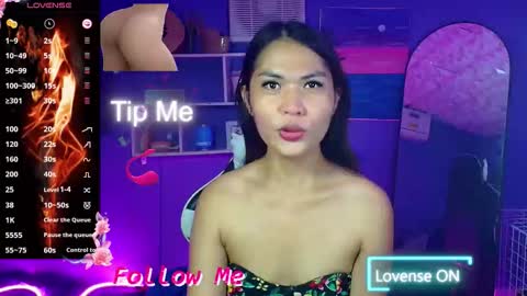 Snapshot of lovergirljane chatting on 06-05-26, 04:35 JANE loves you online show from 06-05-26, 04:35