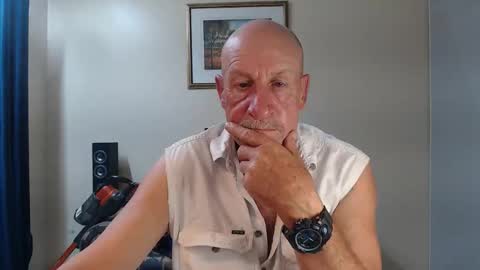 Lovesblackazz online show from 03-19-26, 09:57