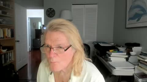 Snapshot of lovestylistwomen chatting on 06-09-26, 12:17 Michael online show from 06-09-26, 12:17