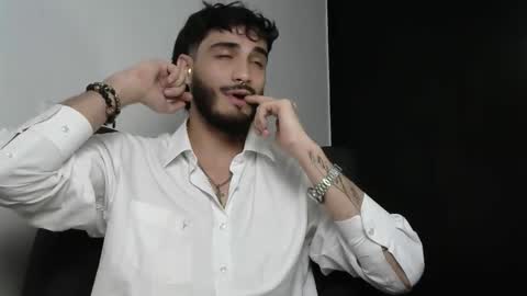 lovexjuxn77 online show from 02-23-26, 07:22