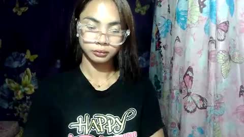 loving_rhean online show from 06-23-26, 12:14