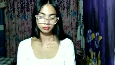 loving_rhean online show from 07-16-26, 10:27