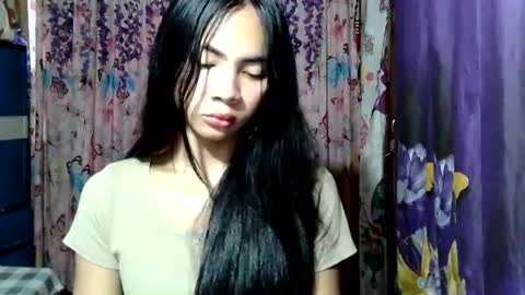 loving_rhean online show from 07-24-26, 10:52