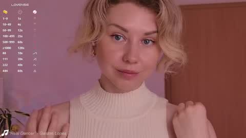 Snapshot of lowfreqsiren chatting on 06-01-26, 08:05 . online show from 06-01-26, 08:05