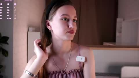 Amelia online show from 04-29-26, 12:09