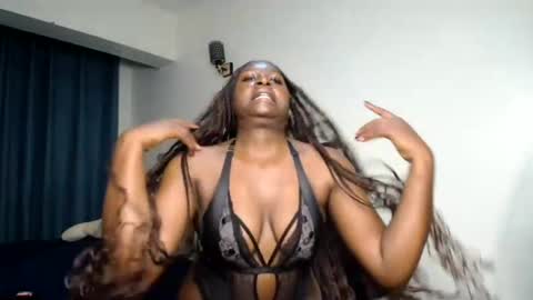 Snapshot of loyalcutie chatting on 07-17-26, 05:03 loyalcutie online show from 07-17-26, 05:03