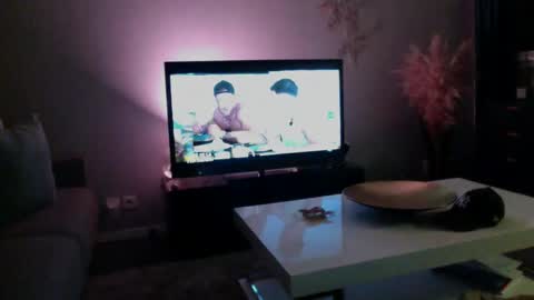 Snapshot of lpolo22 chatting on 03-04-25, 10:38 Sexy Hot Hairy Man online show from 03-04-25, 10:38