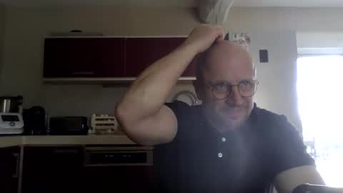 Snapshot of lrda49 chatting on 03-25-26, 12:55 Espigle online show from 03-25-26, 12:55