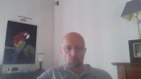 Snapshot of lrda49 chatting on 04-16-26, 07:09 Espigle online show from 04-16-26, 07:09