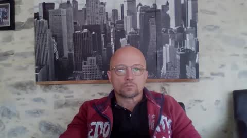 Snapshot of lrda49 chatting on 05-04-26, 06:53 Espigle online show from 05-04-26, 06:53