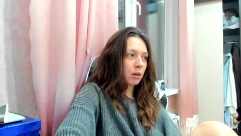 Snapshot of lu_krecia chatting on 01-07-25, 06:56 Lu krecia online show from 01-07-25, 06:56