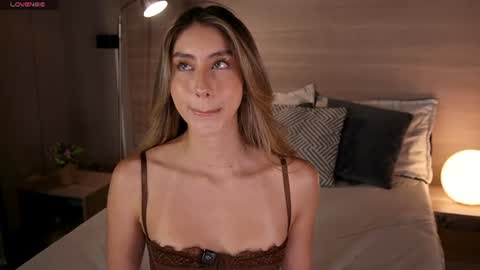 Snapshot of lua_ferch_ chatting on 06-10-26, 01:21 ---Goys incredible photographs online show from 06-10-26, 01:21