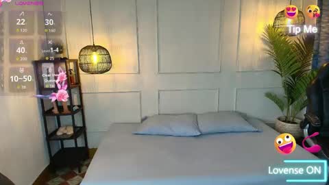 Snapshot of luandy_ chatting on 05-26-26, 12:01 lUAN online show from 05-26-26, 12:01