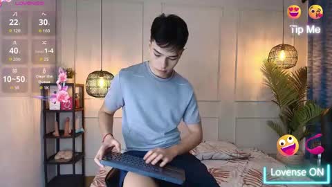 Snapshot of luandy_ chatting on 05-27-26, 12:02 lUAN online show from 05-27-26, 12:02