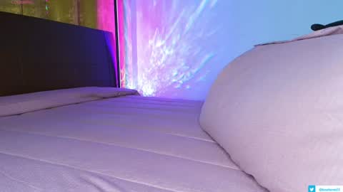 Snapshot of lucaa_ferrer chatting on 06-28-26, 04:29 Luca Ferrer online show from 06-28-26, 04:29