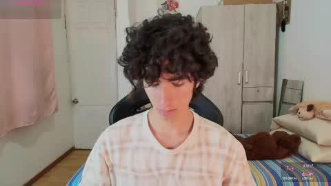 lucas_xo online show from 04-12-26, 05:56