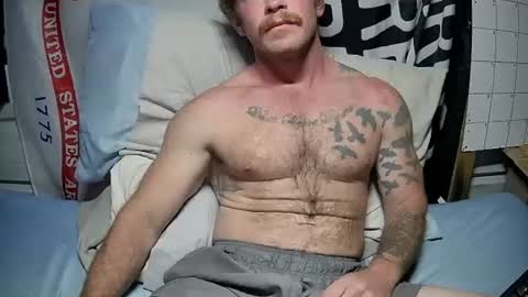 Snapshot of lucascumsalot chatting on 06-06-26, 04:28 Lucas online show from 06-06-26, 04:28