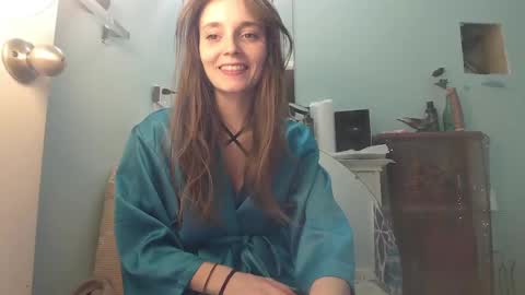 Luci Layne online show from 02-16-25, 02:53