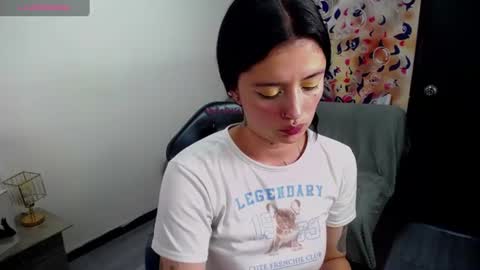 Snapshot of lucia_evans21 chatting on 07-15-26, 08:14 lucia_evans21 online show from 07-15-26, 08:14