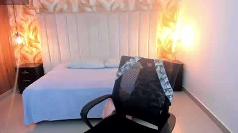Snapshot of lucia_vonne chatting on 05-12-26, 06:49 Lucia Vonne online show from 05-12-26, 06:49