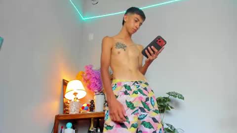Snapshot of lucian_davii chatting on 06-20-26, 05:27 Pirulo online show from 06-20-26, 05:27