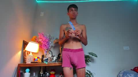 Snapshot of lucian_davii chatting on 06-26-26, 12:53 Pirulo online show from 06-26-26, 12:53