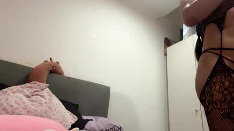 Snapshot of luciana_bermudezz chatting on 11-06-25, 09:59 LUCIANA B. online show from 11-06-25, 09:59