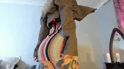 Luciana Evans online show from 02-05-26, 01:38