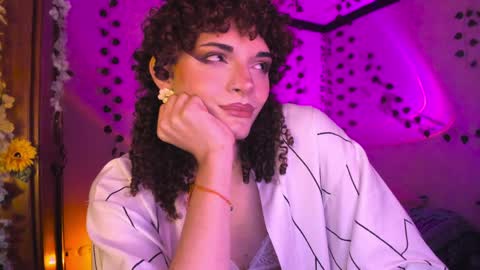 Lucy or Lucian 3 Come to my social Links3   online show from 04-01-26, 01:01