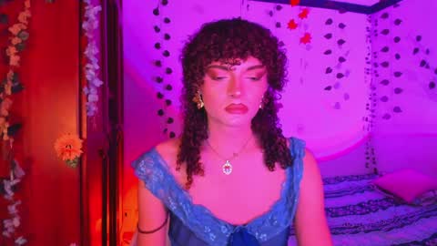 Lucy or Lucian 3 Come to my social Links3   online show from 04-06-26, 05:58