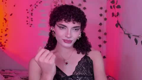 Lucy or Lucian 3 Come to my social Links3   online show from 07-12-26, 03:25