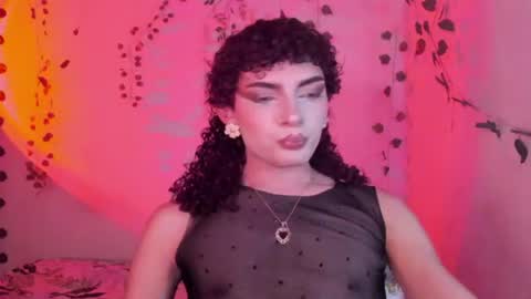 Lucy or Lucian 3 Come to my social Links3   online show from 07-14-26, 05:23