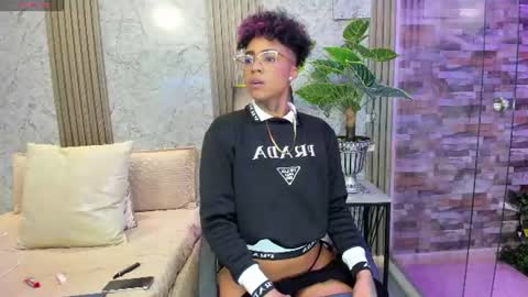  lucia wallace  online show from 07-01-26, 10:31