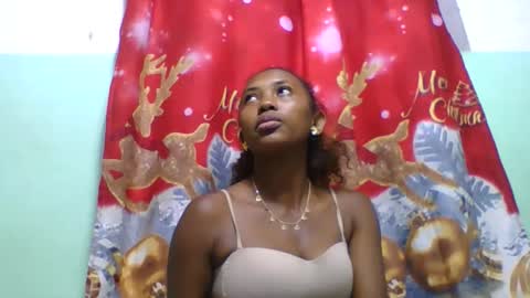 Snapshot of lucie196645 chatting on 06-03-26, 06:49 lucie196645 online show from 06-03-26, 06:49