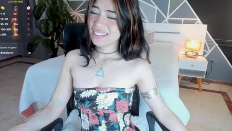 Snapshot of lucifer_dauhgter chatting on 12-12-24, 03:37 Lucy online show from 12-12-24, 03:37