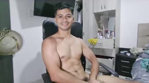 Snapshot of lucifferr_ chatting on 05-23-26, 03:23 leonel online show from 05-23-26, 03:23