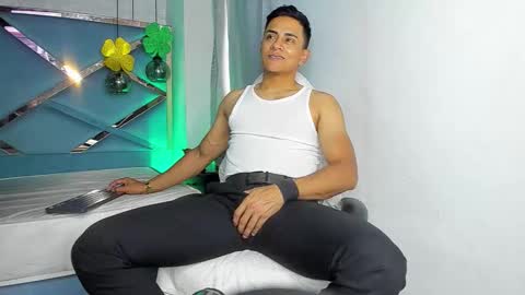 Leo online show from 03-17-26, 02:31