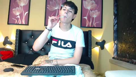 luckk_ online show from 05-05-26, 04:53