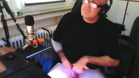        call me  Stefan online show from 05-24-26, 08:19