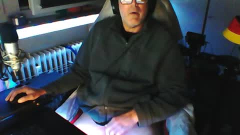        call me  Stefan online show from 06-14-26, 02:24