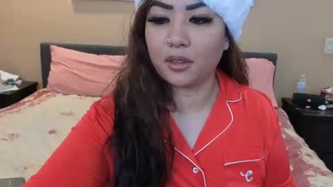 luckylee1992 online show from 12-02-25, 01:00
